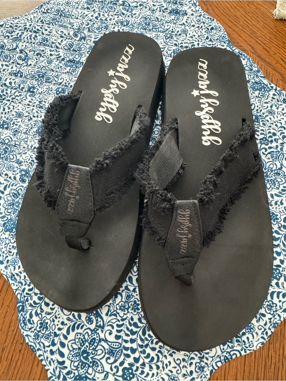 Brand new Gypsy Jazz Black Frayed Strap Flip Flop Sandals